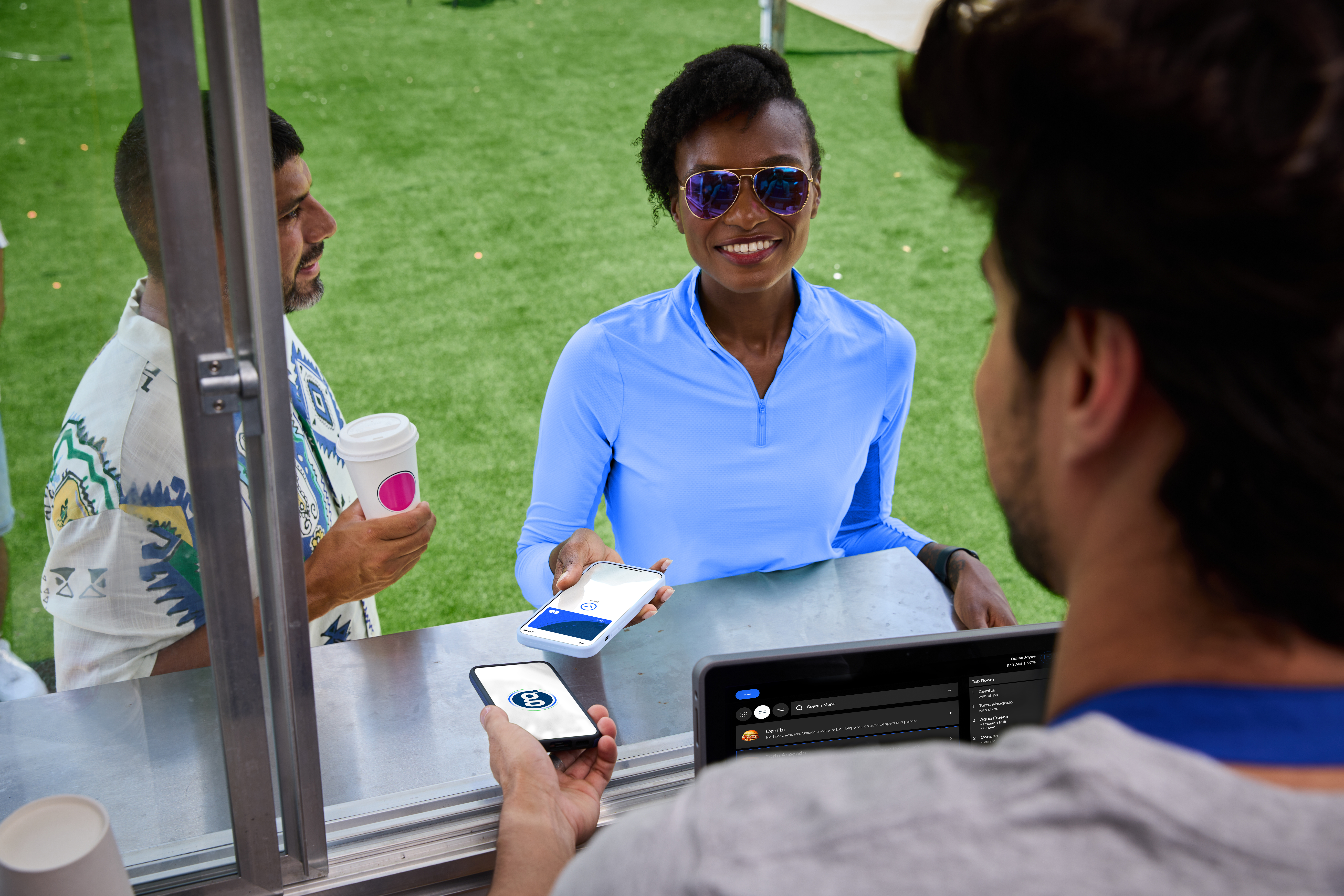 Customers_GP_RP_GP040540_96_dpi.jpg